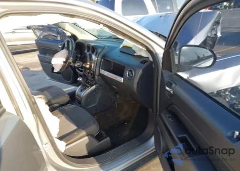 2016 Jeep Compass Sport из США, поврежденный, VIN 1C4NJDBB9GD713863